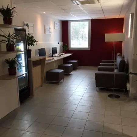 Отель Ace Toulouse Blagnac Корнебарьё