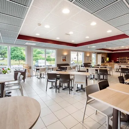 Ace Toulouse Blagnac Отель Корнебарьё